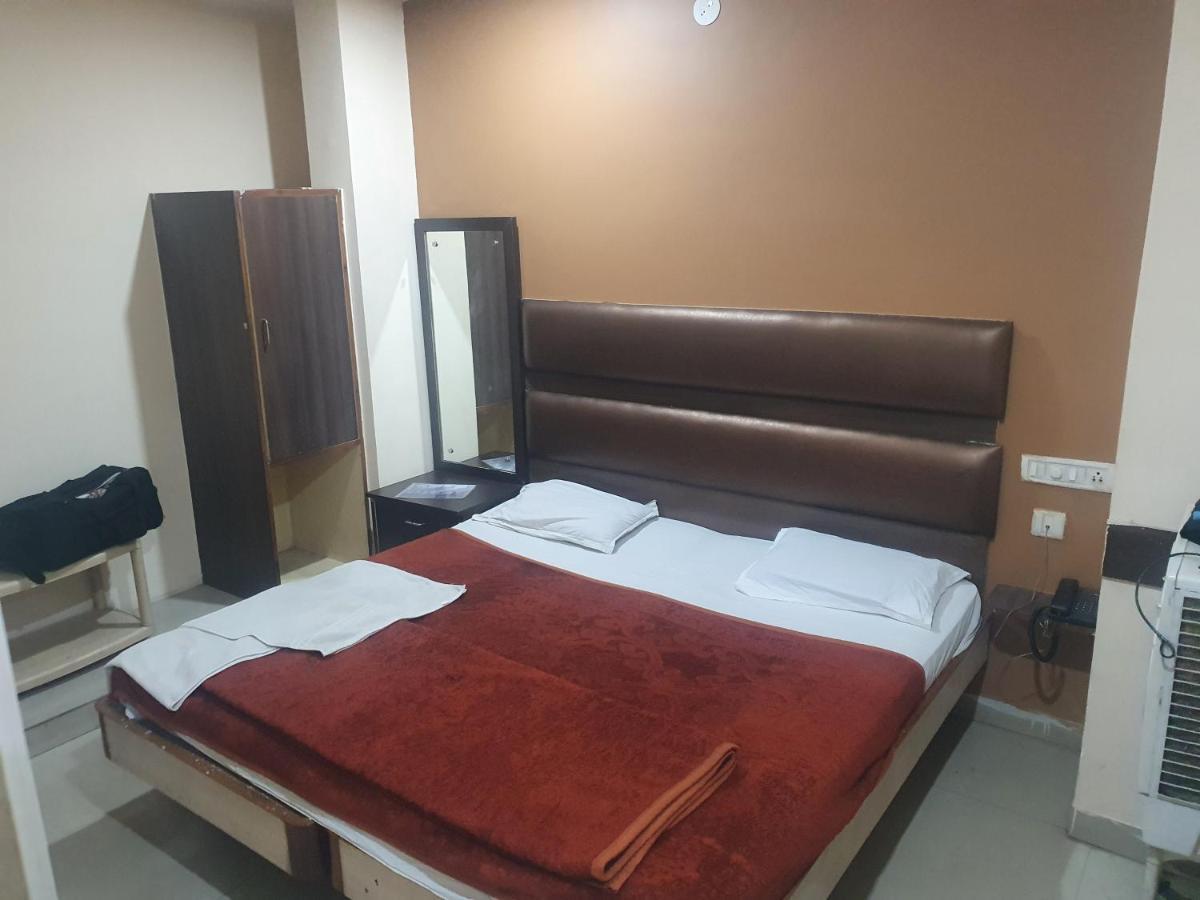 Hotel Anmol Ambikapur ภายนอก รูปภาพ