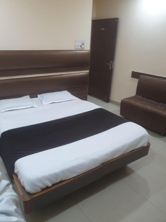 Hotel Anmol Ambikapur ภายนอก รูปภาพ